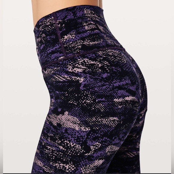 lululemon athletica Pants - Lululemon Wunder Under Hi-Rise Size 4